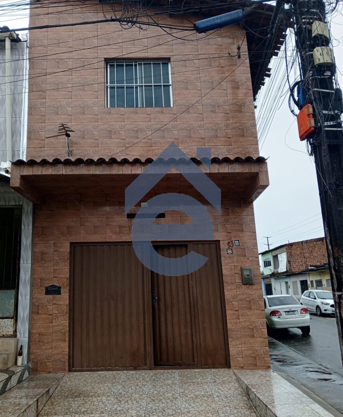 Casa à venda com 3 quartos, 128m² - Foto 1