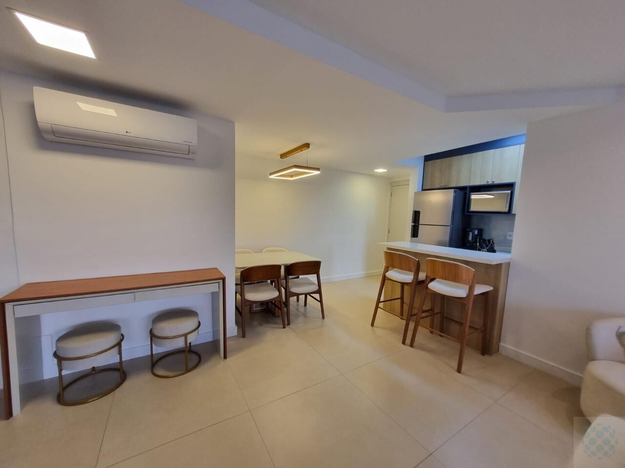 Apartamento para alugar com 2 quartos, 88m² - Foto 12