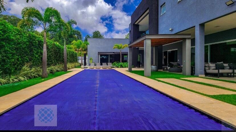 Casa de Condomínio à venda com 4 quartos, 650m² - Foto 2