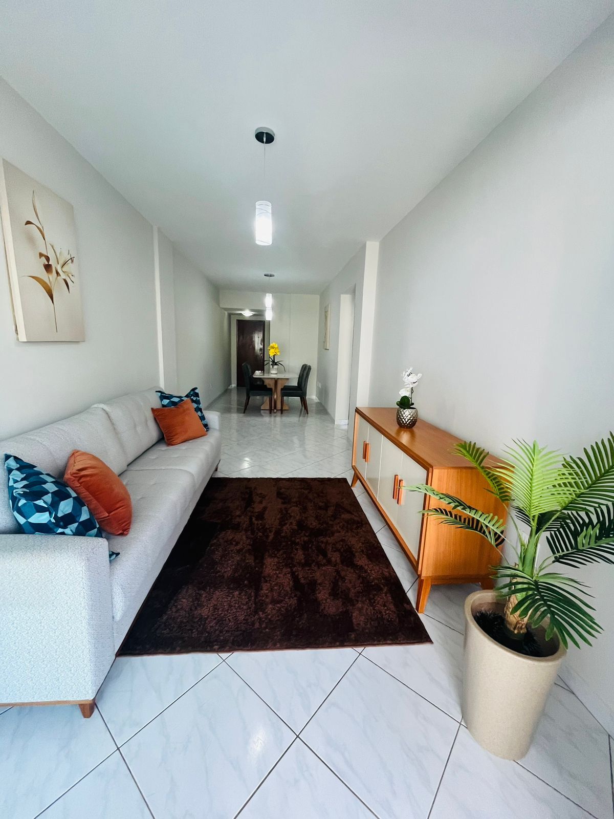 Apartamento à venda com 2 quartos, 85m² - Foto 1