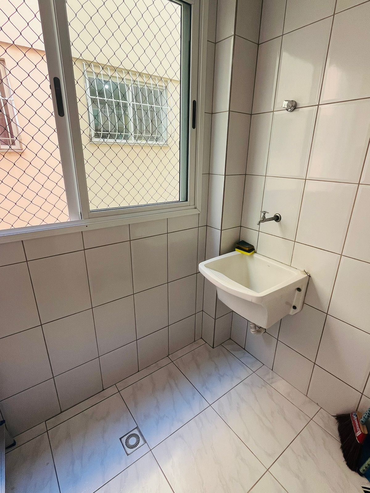 Apartamento à venda com 2 quartos, 85m² - Foto 2