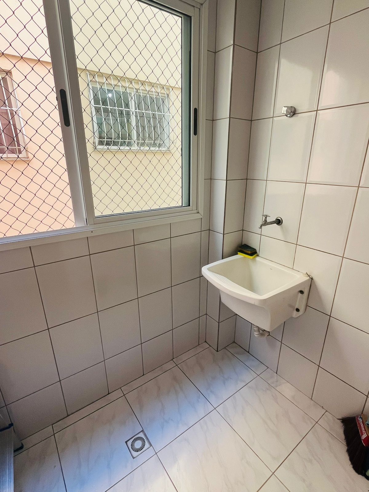 Apartamento à venda com 2 quartos, 85m² - Foto 3