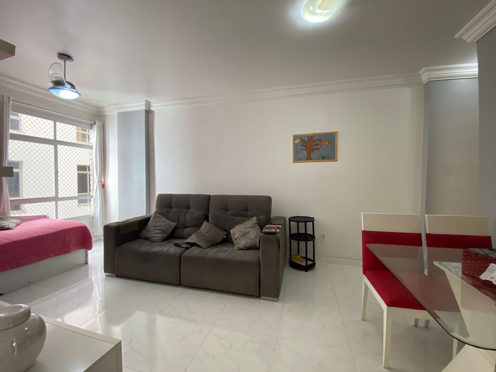 Apartamento à venda com 2 quartos, 65m² - Foto 3