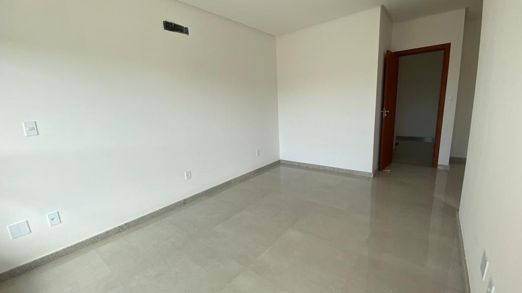 Casa à venda com 3 quartos, 150m² - Foto 11