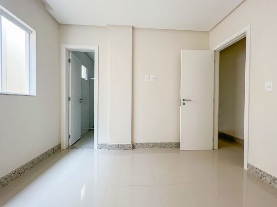 Casa à venda com 3 quartos, 160m² - Foto 18