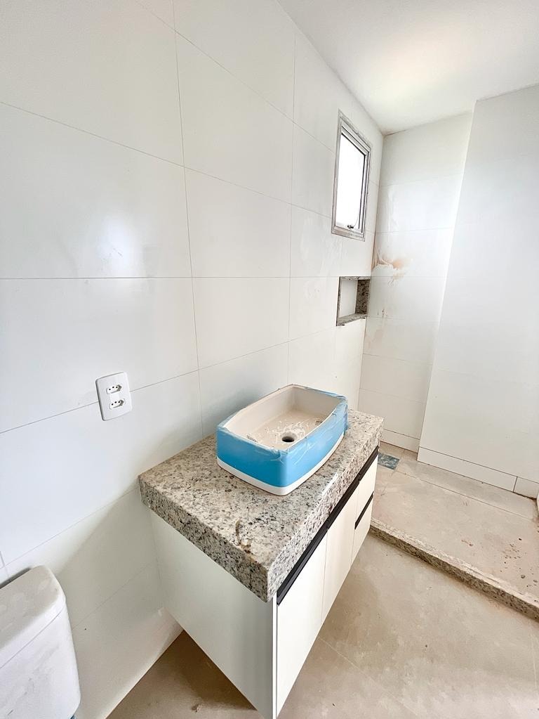 Apartamento à venda com 2 quartos, 64m² - Foto 11