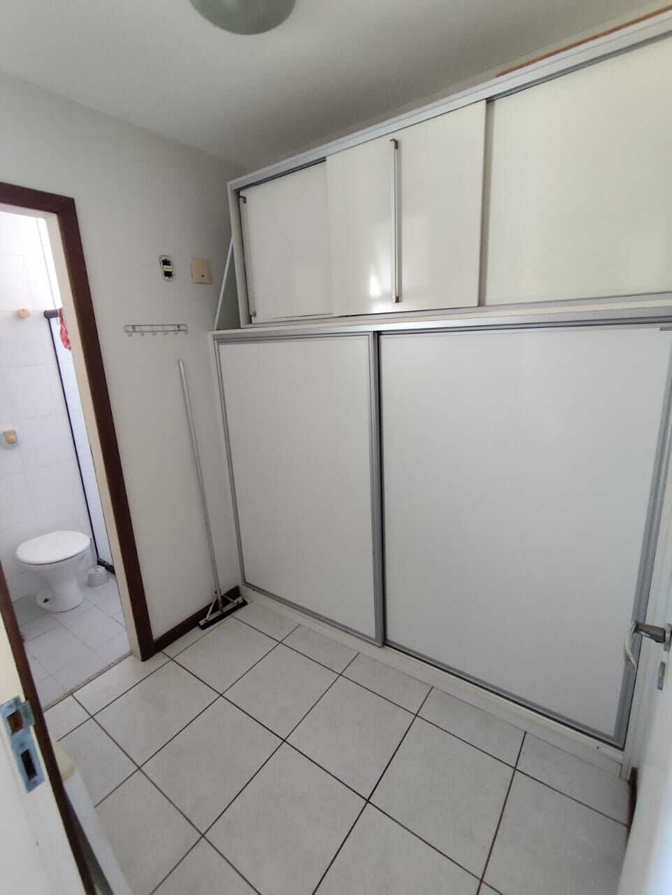 Apartamento à venda com 3 quartos, 97m² - Foto 4