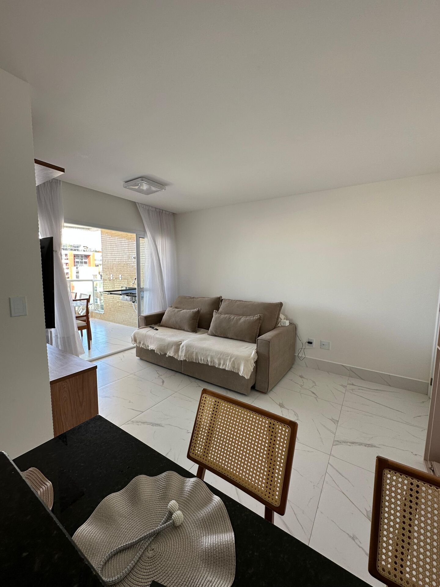 Apartamento à venda com 2 quartos, 75m² - Foto 4