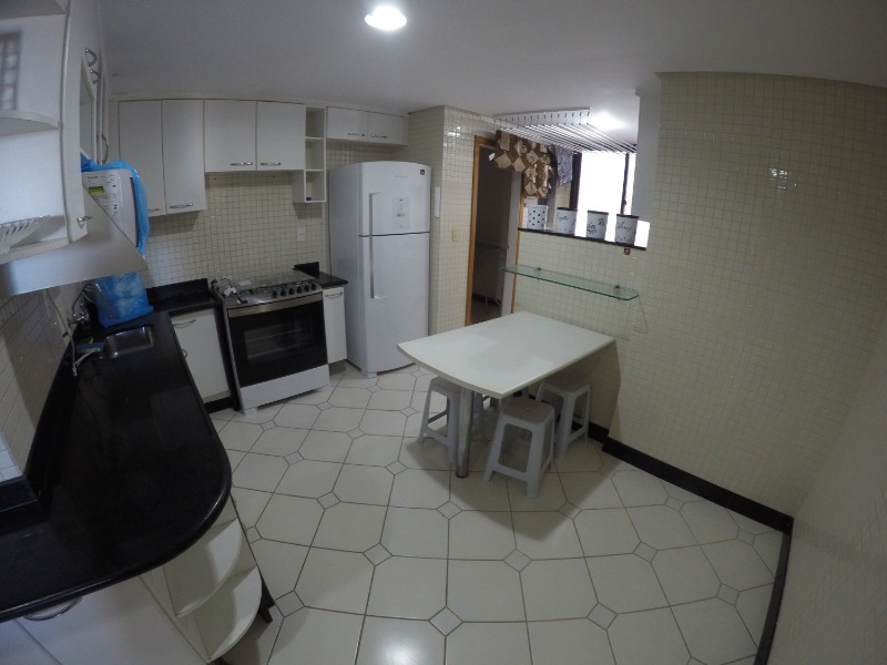 Apartamento à venda com 3 quartos, 130m² - Foto 4