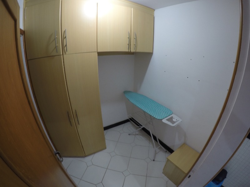 Apartamento à venda com 3 quartos, 130m² - Foto 8