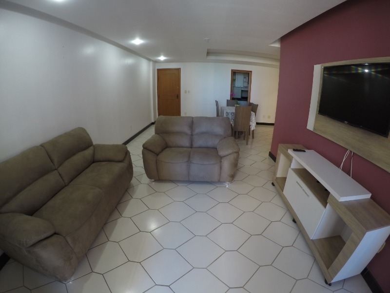 Apartamento à venda com 3 quartos, 130m² - Foto 3