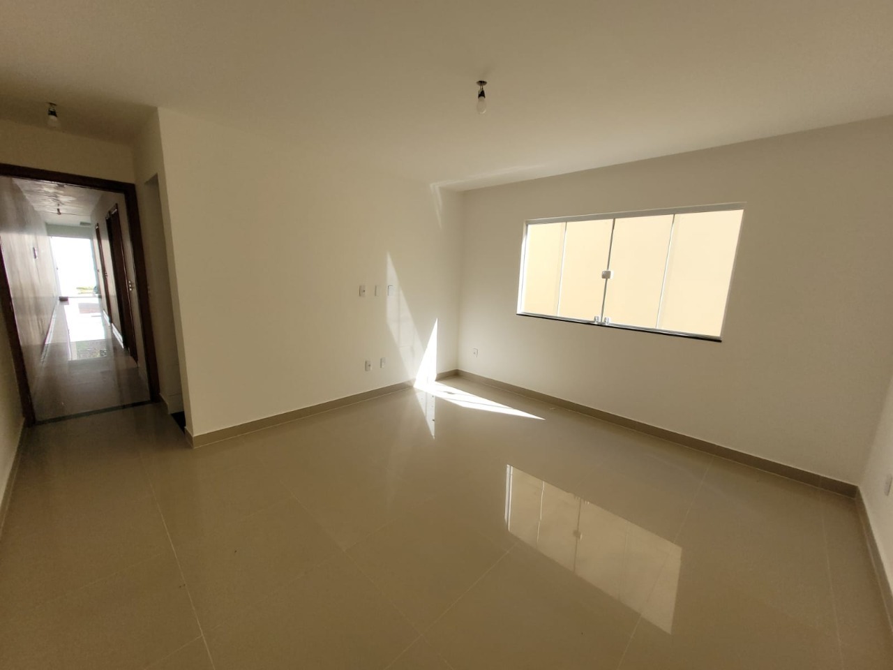 Casa à venda com 3 quartos, 90m² - Foto 12