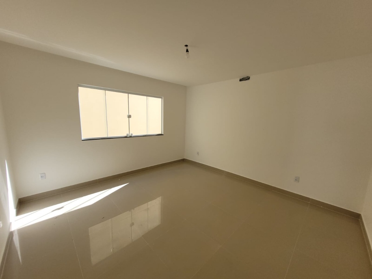 Casa à venda com 3 quartos, 90m² - Foto 19