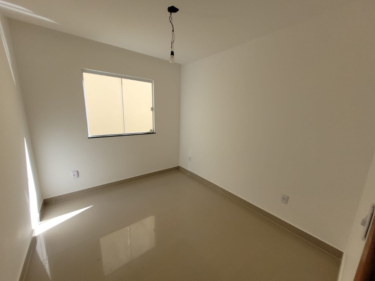 Casa à venda com 3 quartos, 90m² - Foto 17