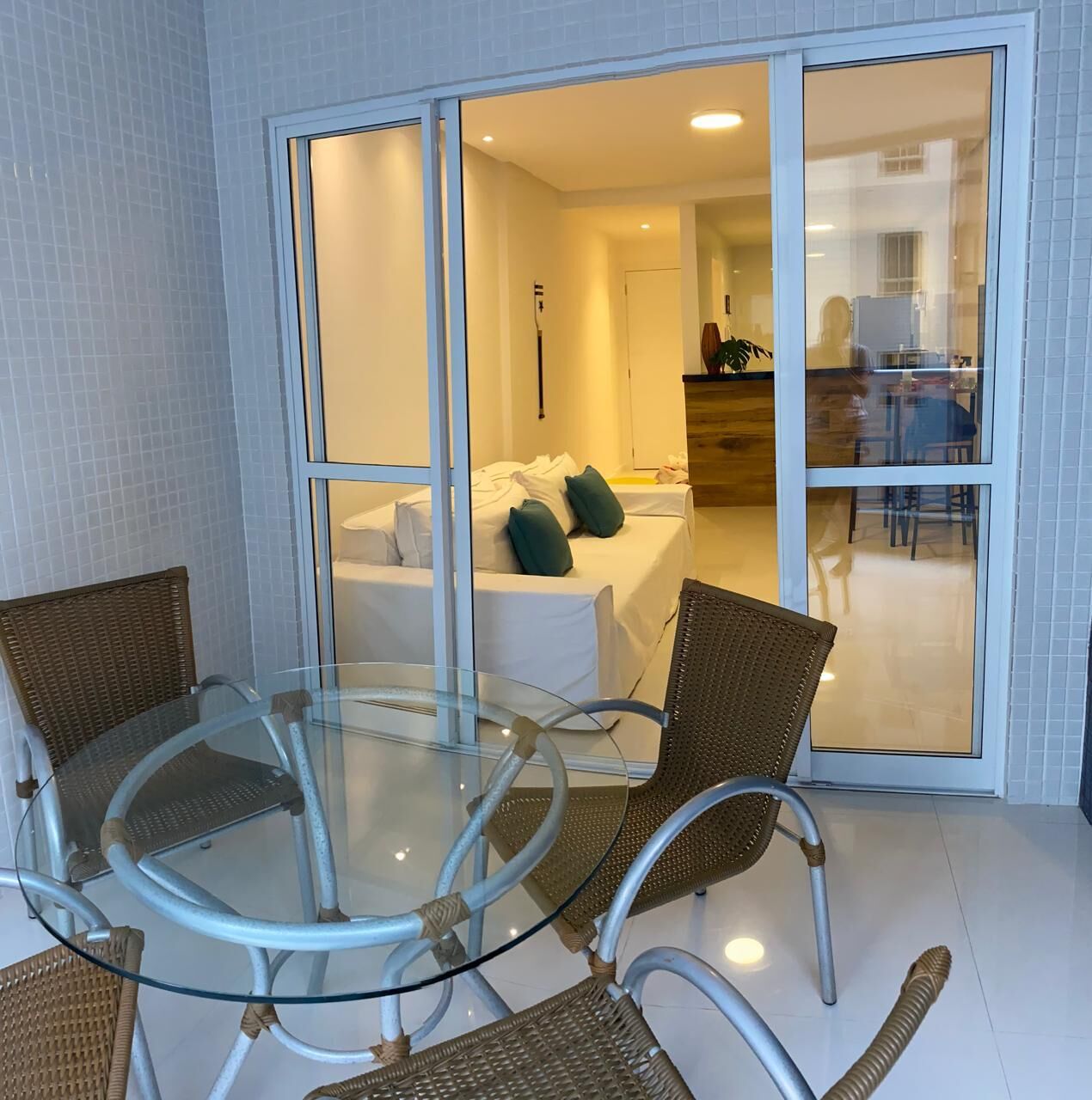 Apartamento à venda com 3 quartos, 100m² - Foto 3