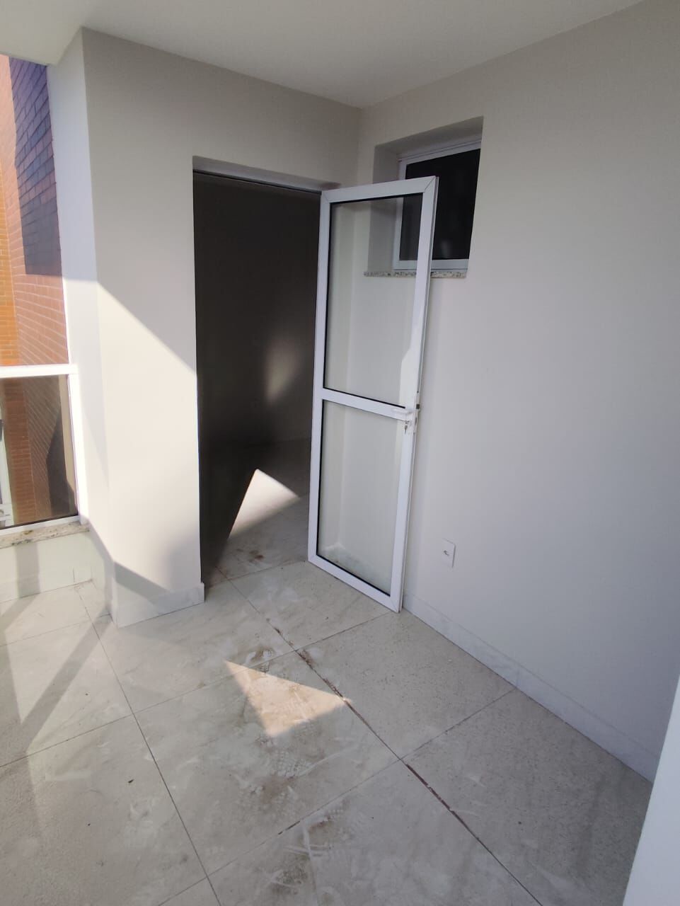 Apartamento à venda com 3 quartos, 94m² - Foto 13