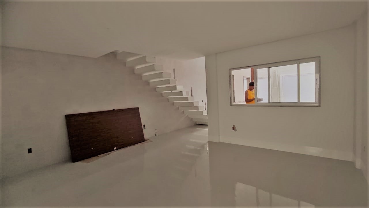 Casa à venda com 3 quartos, 170m² - Foto 5