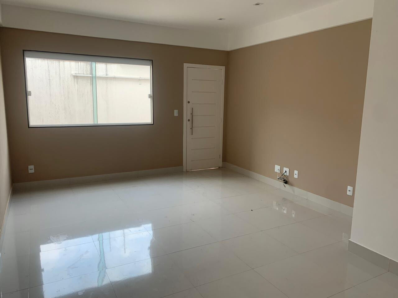 Casa à venda com 3 quartos, 129m² - Foto 4