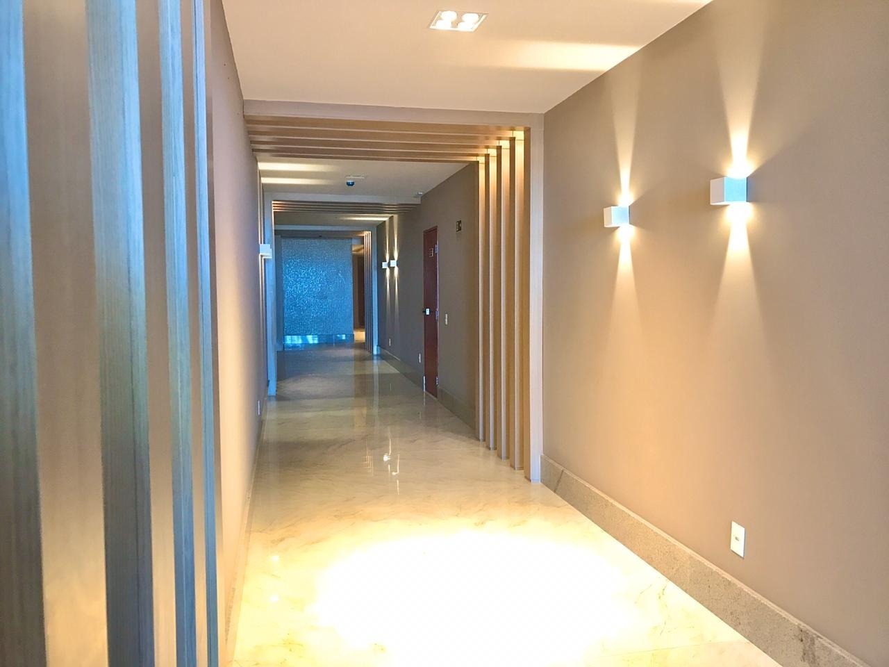 Cobertura à venda com 4 quartos, 250m² - Foto 12