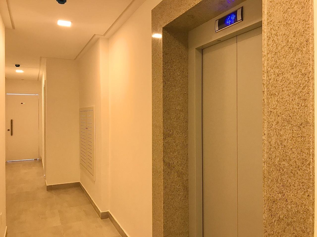 Cobertura à venda com 4 quartos, 250m² - Foto 36