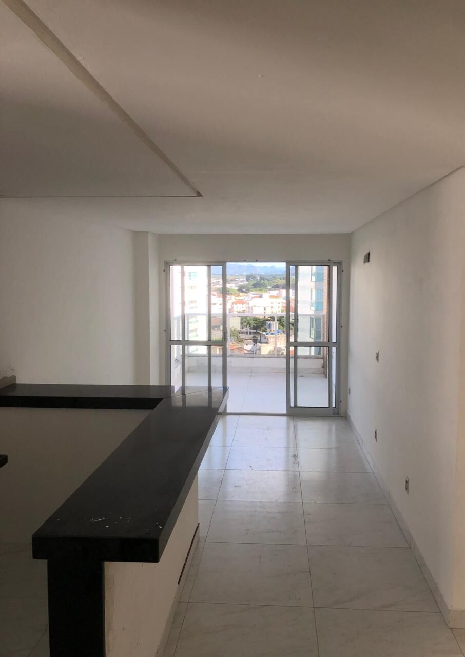 Apartamento à venda com 3 quartos, 94m² - Foto 4