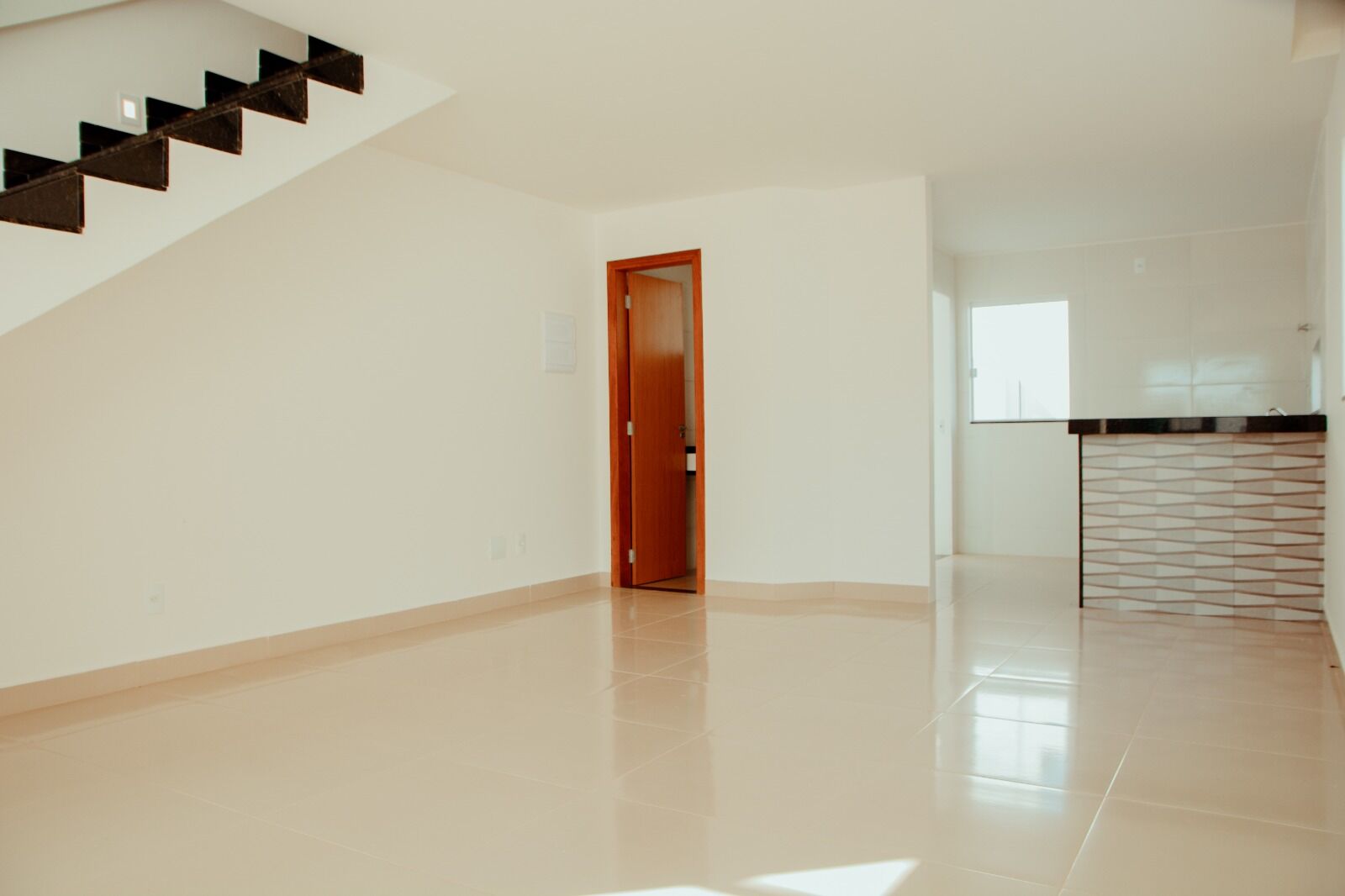 Casa à venda com 2 quartos, 80m² - Foto 18