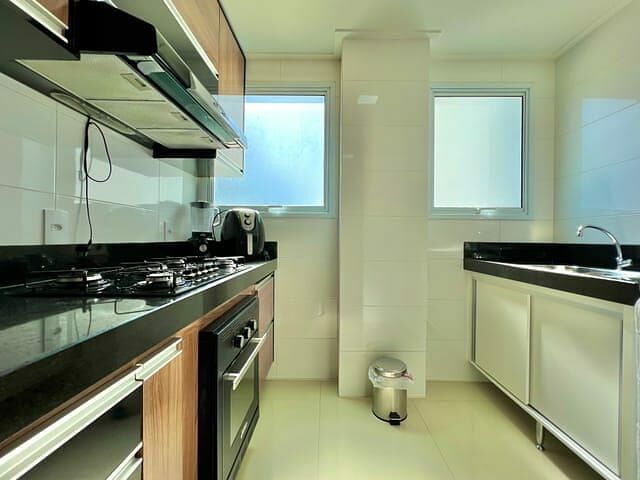 Apartamento à venda com 3 quartos, 105m² - Foto 4