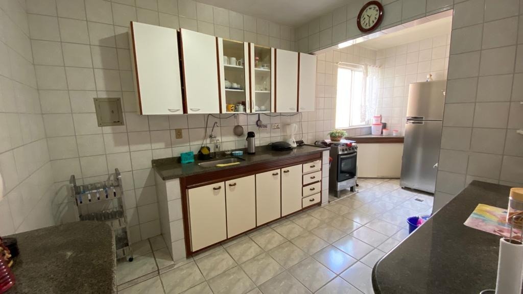 Apartamento à venda com 3 quartos, 120m² - Foto 4