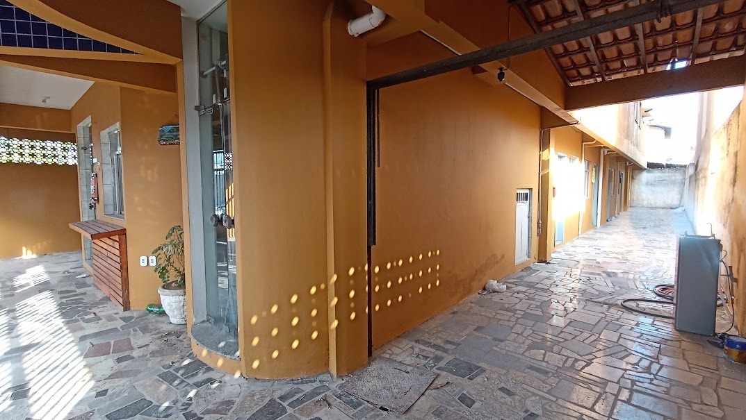 Depósito-Galpão-Armazém à venda com 21 quartos, 360m² - Foto 1