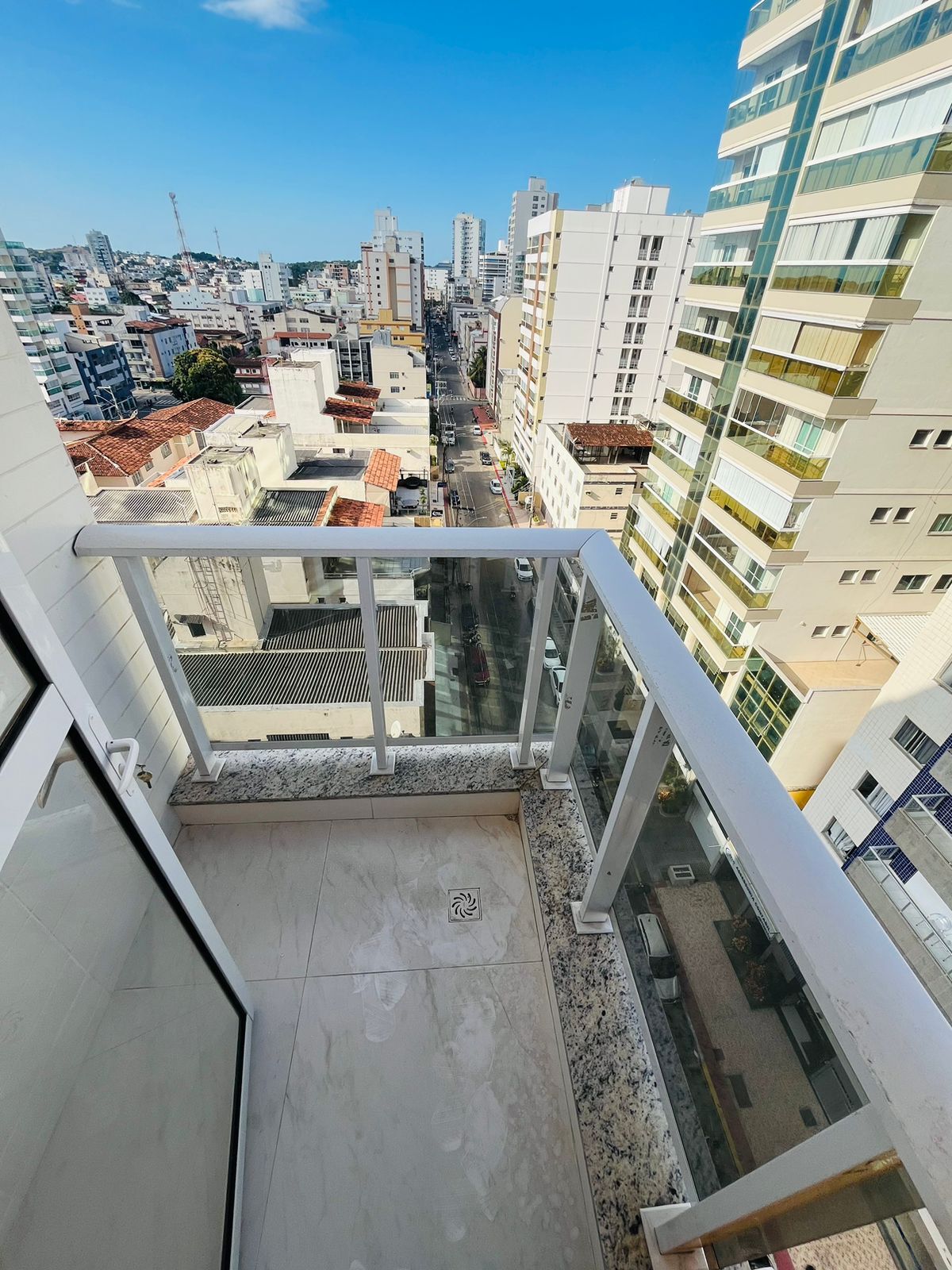 Apartamento à venda com 3 quartos, 85m² - Foto 1