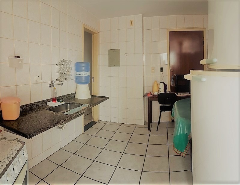 Cobertura à venda com 4 quartos, 300m² - Foto 24