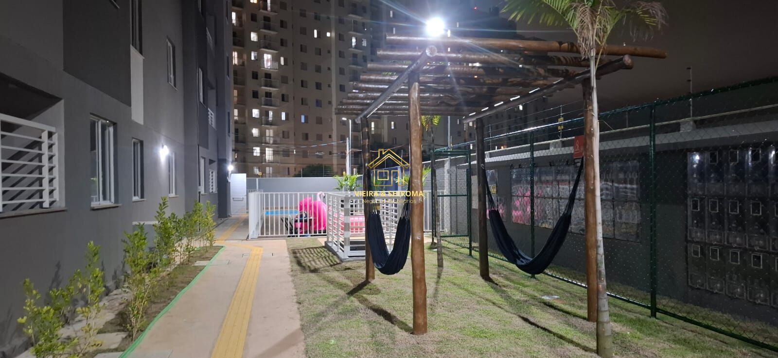 Apartamento à venda com 2 quartos, 52m² - Foto 9