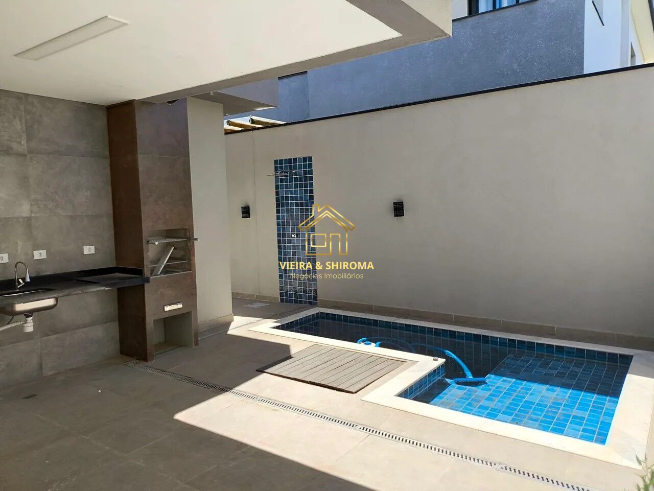 Casa à venda com 3 quartos, 152m² - Foto 3