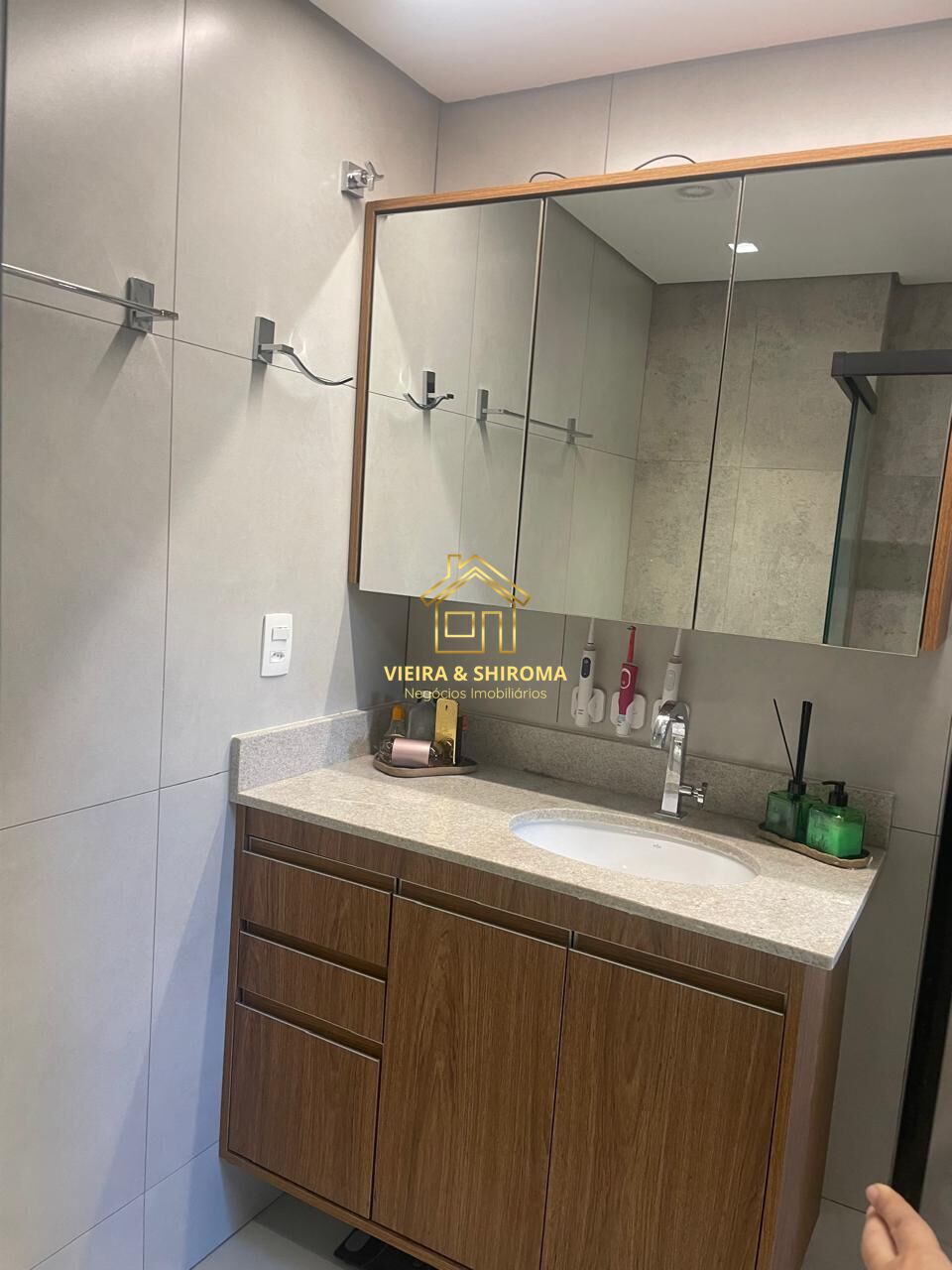Casa à venda com 4 quartos, 150m² - Foto 2