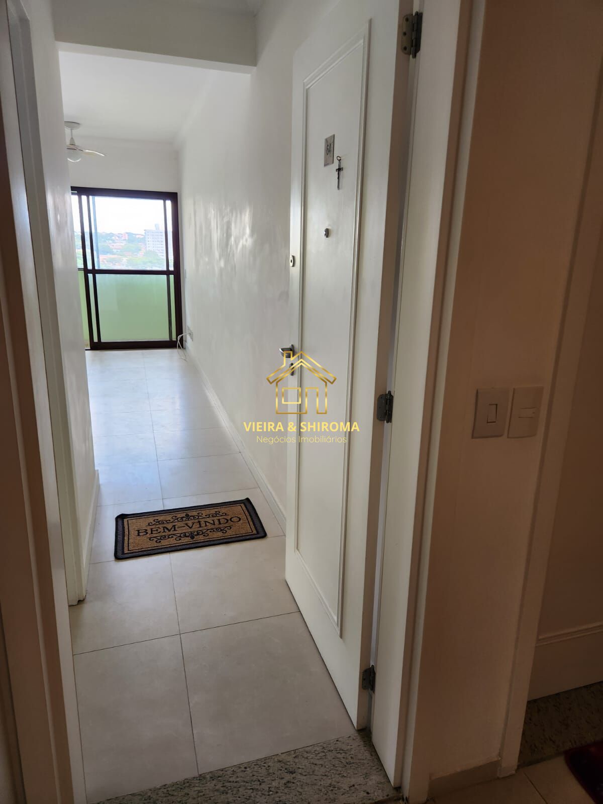 Apartamento à venda com 3 quartos, 73m² - Foto 2