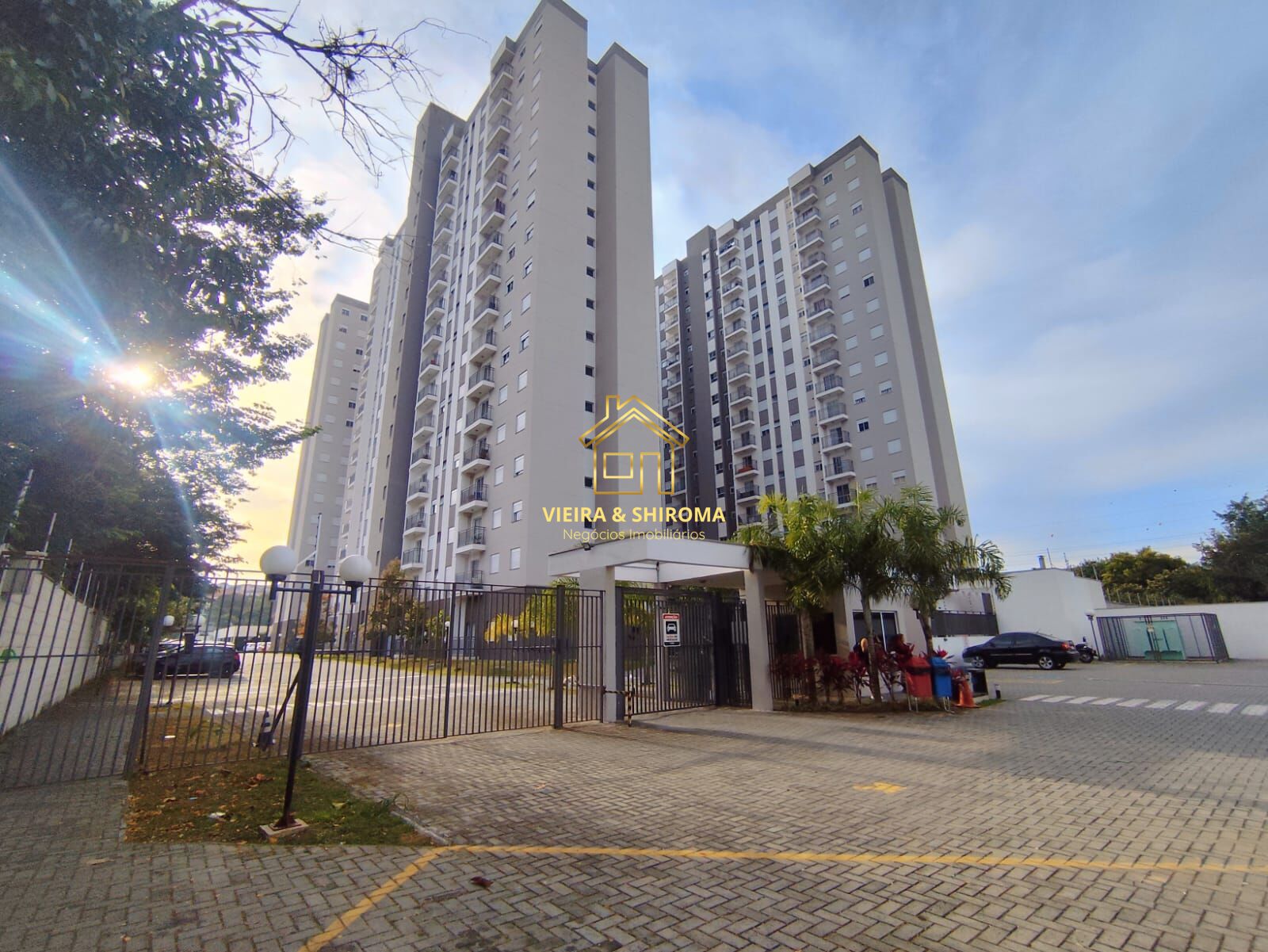 Apartamento à venda com 2 quartos, 47m² - Foto 2