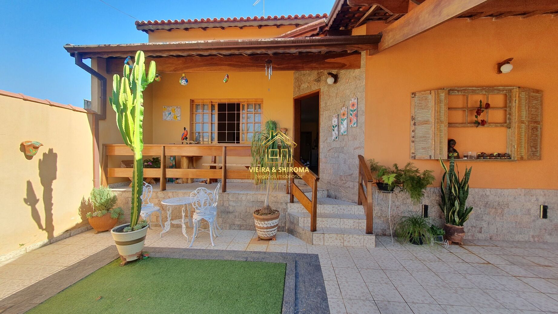 Casa à venda com 3 quartos, 260m² - Foto 2