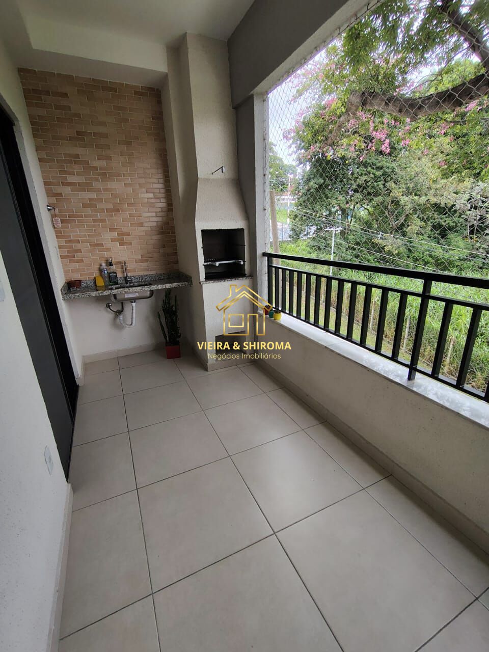 Apartamento à venda com 2 quartos, 65m² - Foto 2