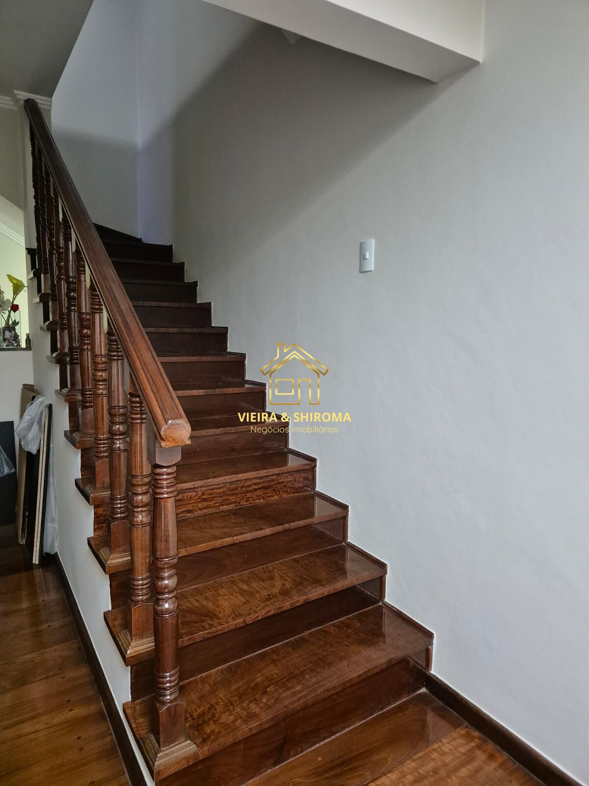 Casa à venda com 3 quartos, 227m² - Foto 7
