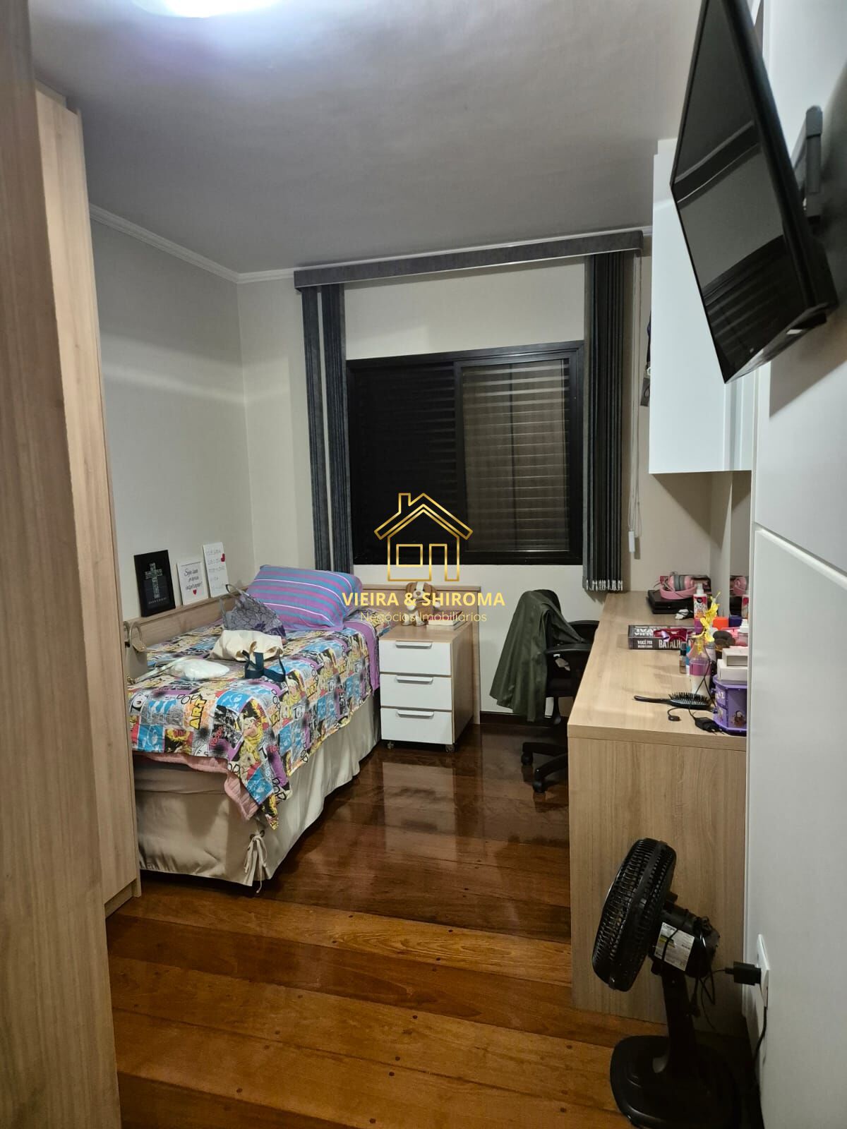 Casa à venda com 3 quartos, 227m² - Foto 11