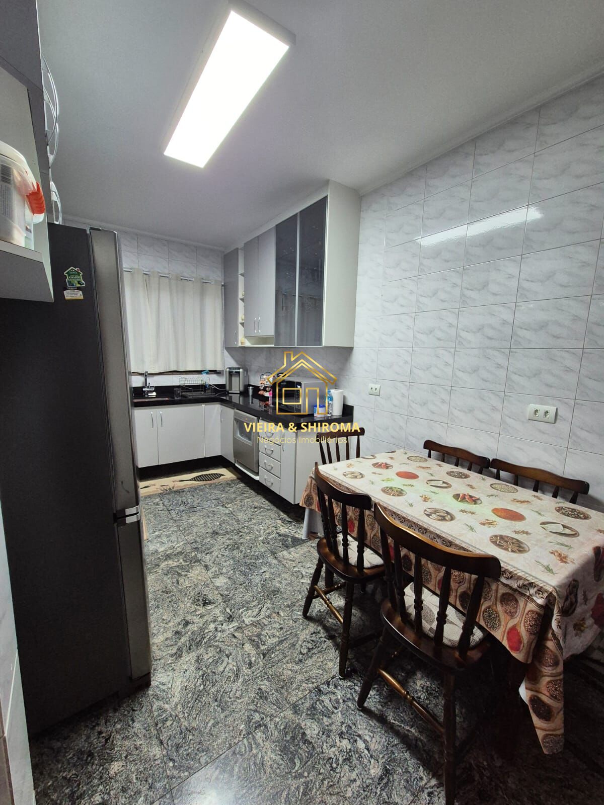 Casa à venda com 3 quartos, 227m² - Foto 14