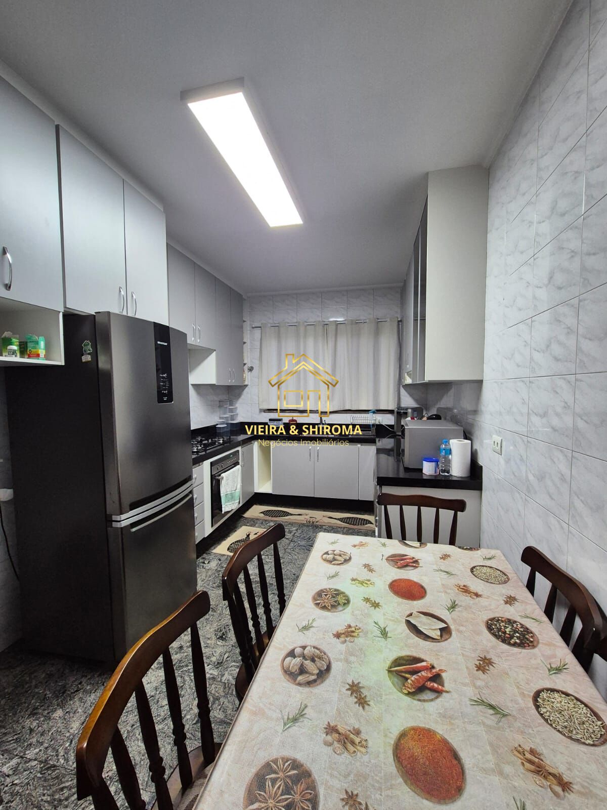 Casa à venda com 3 quartos, 227m² - Foto 13
