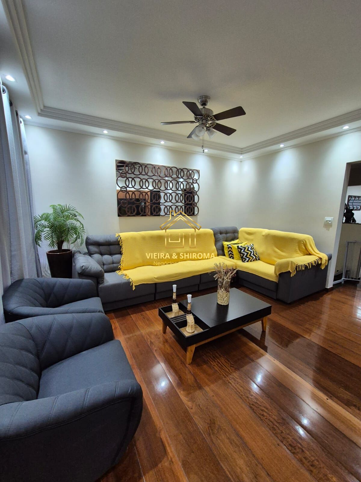 Casa à venda com 3 quartos, 227m² - Foto 5