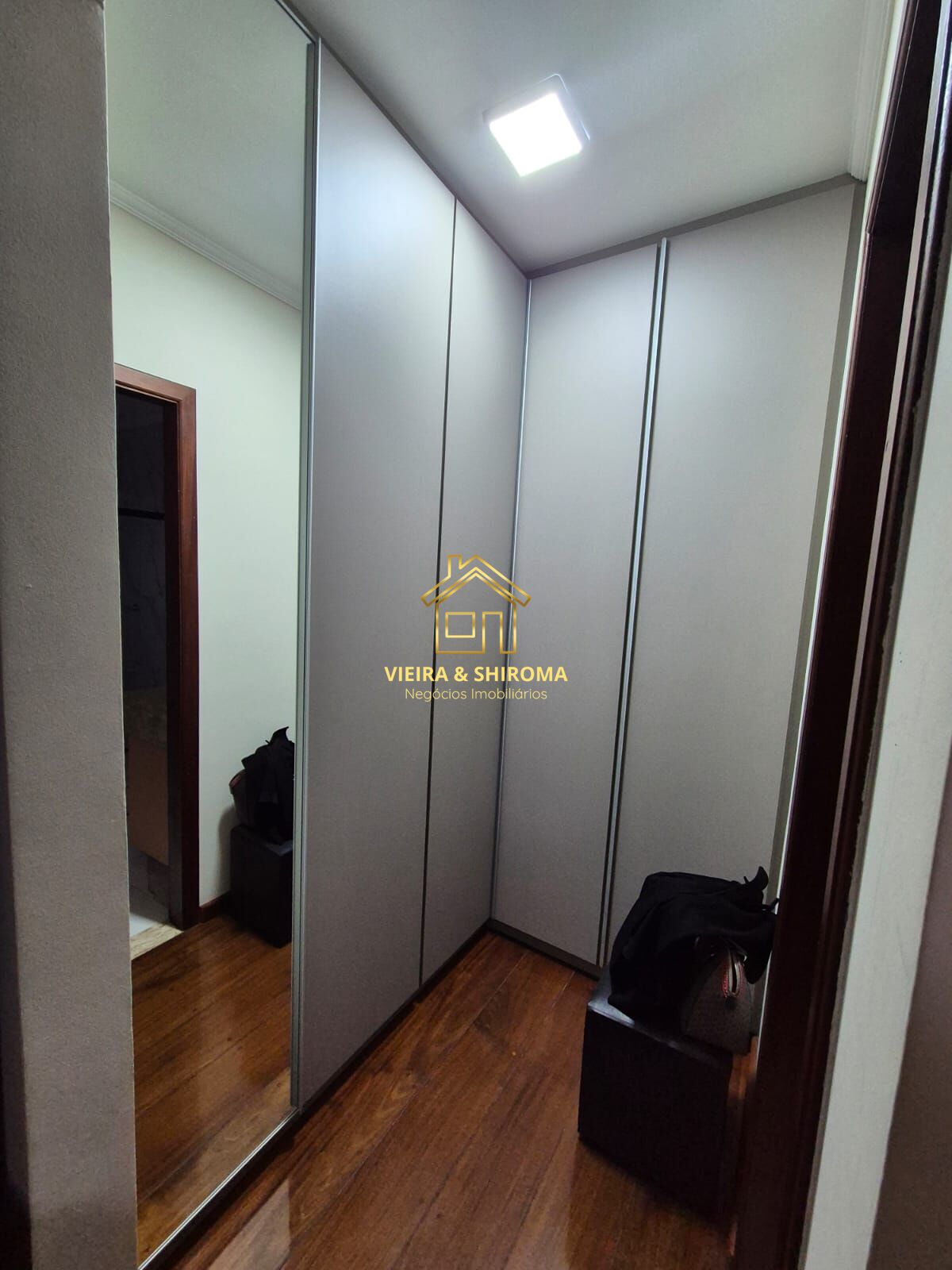 Casa à venda com 3 quartos, 227m² - Foto 22