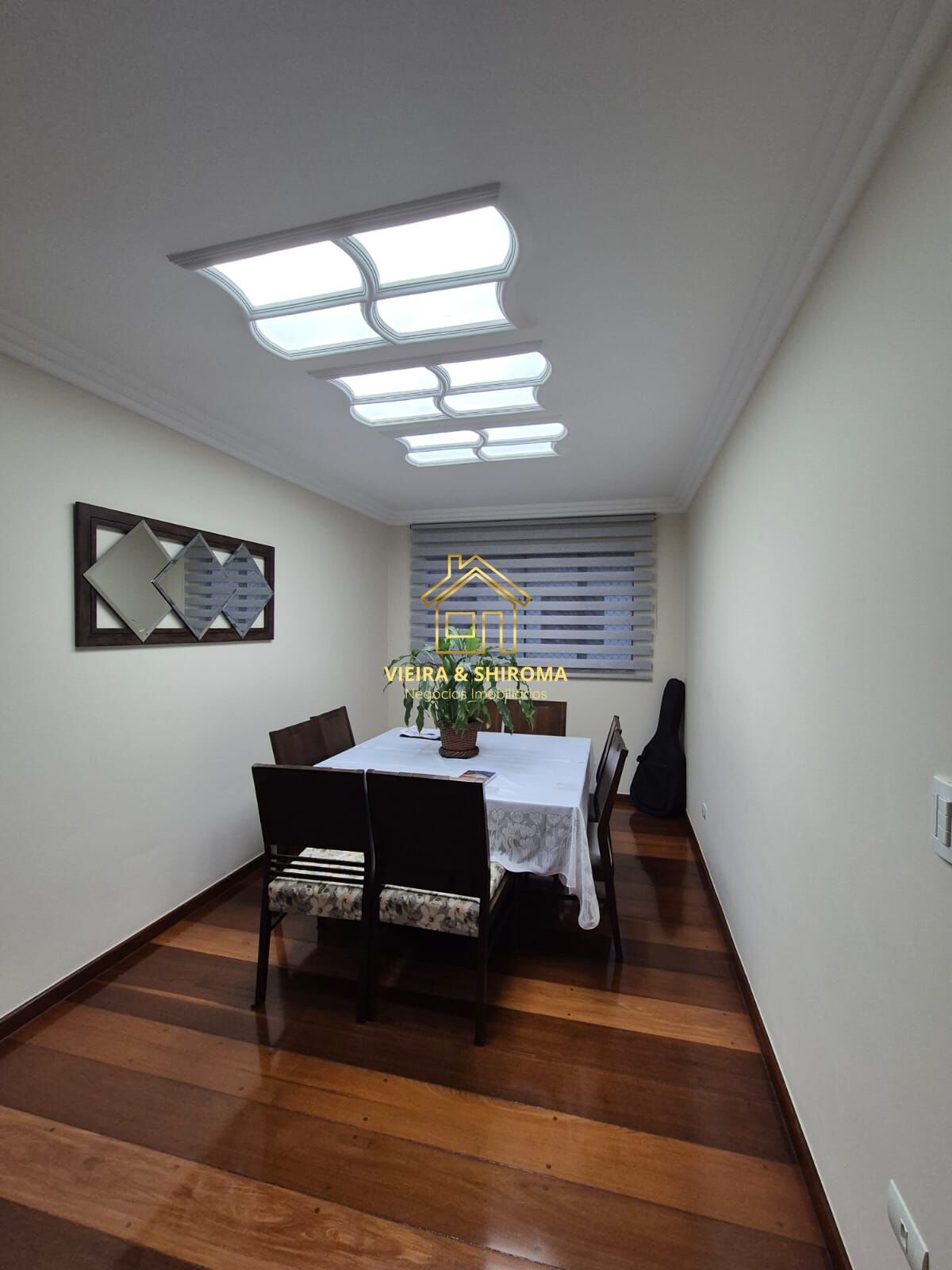 Casa à venda com 3 quartos, 227m² - Foto 10