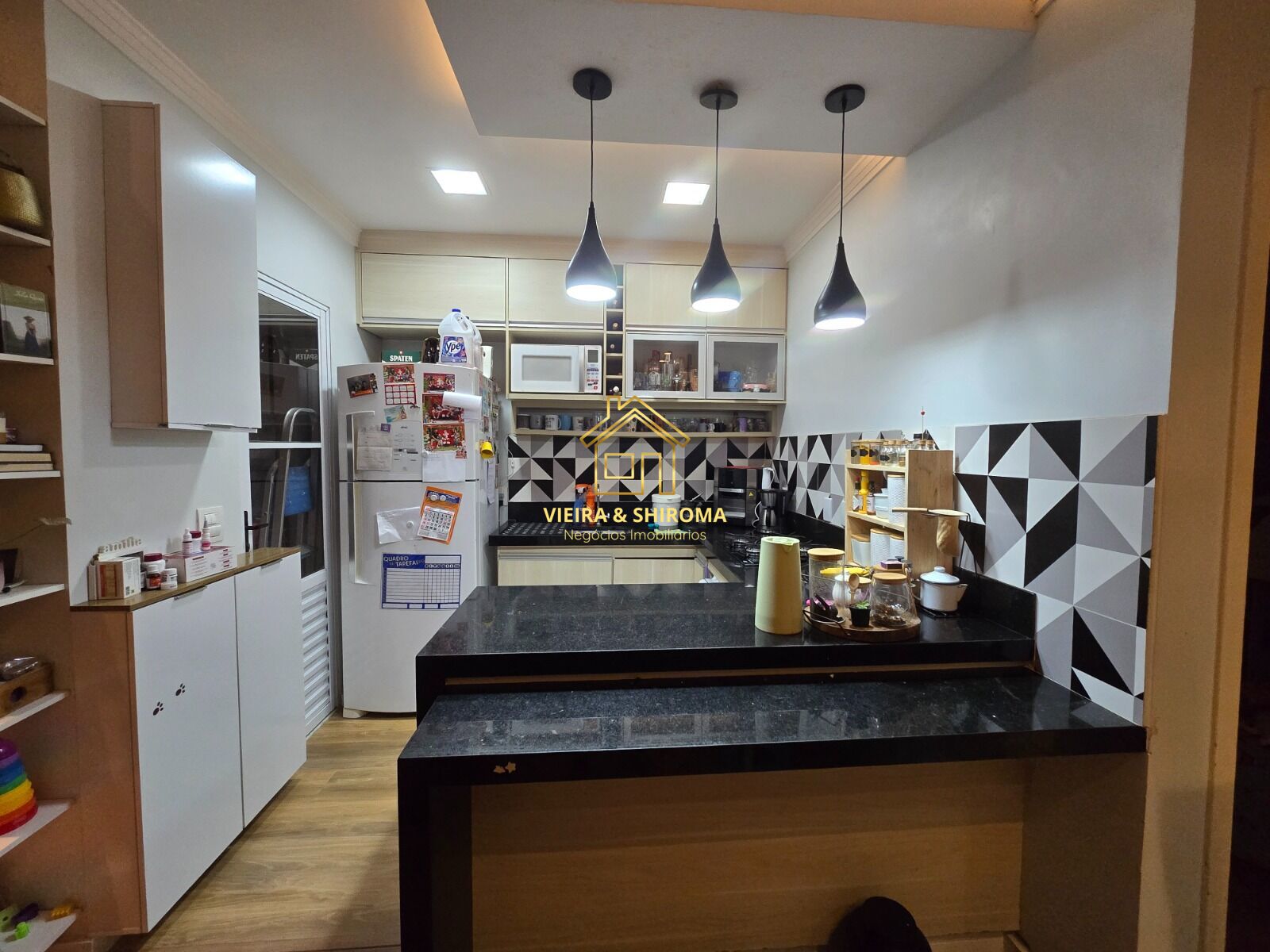 Casa à venda com 2 quartos, 85m² - Foto 10