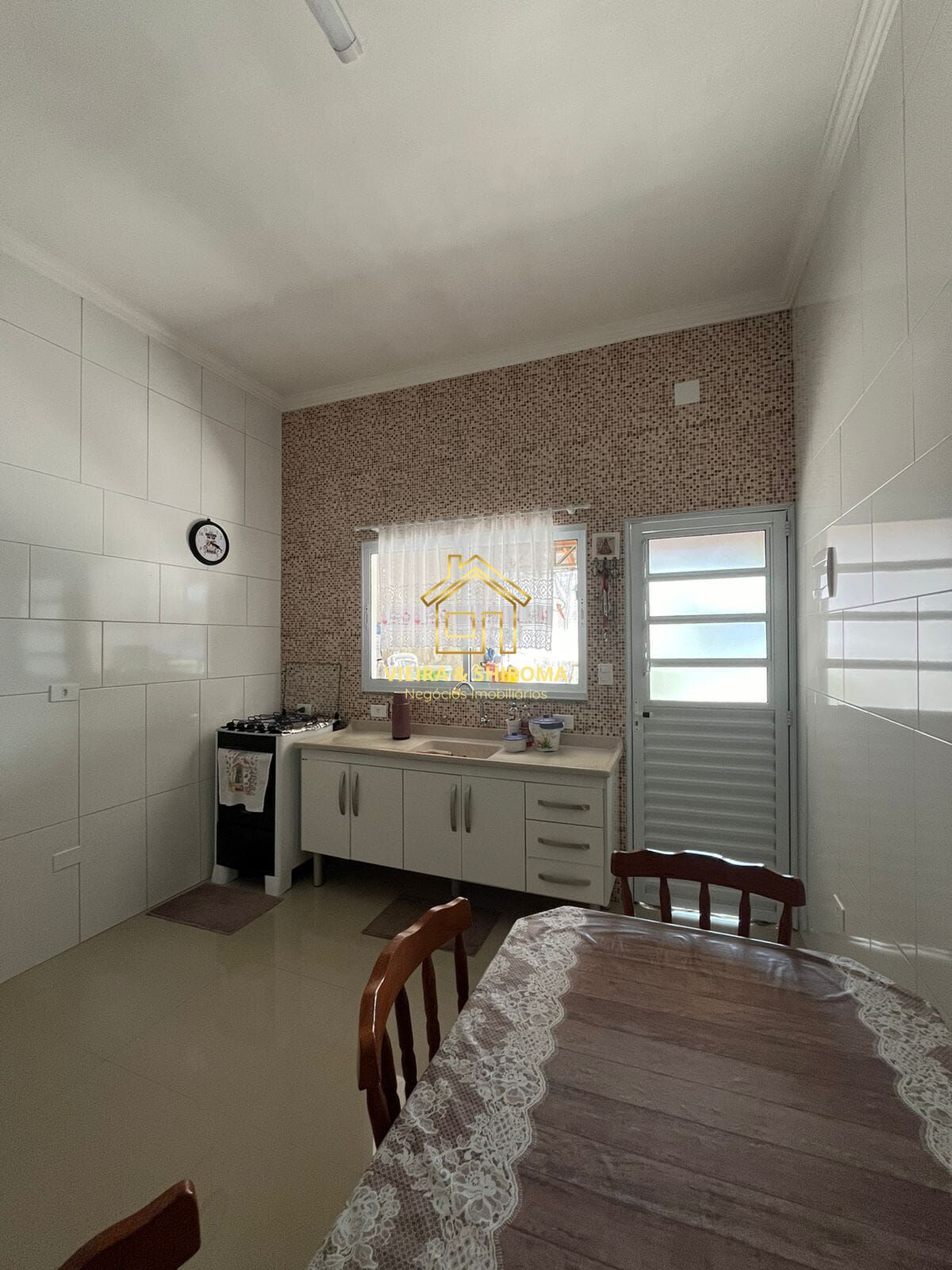 Casa à venda com 2 quartos, 150m² - Foto 12