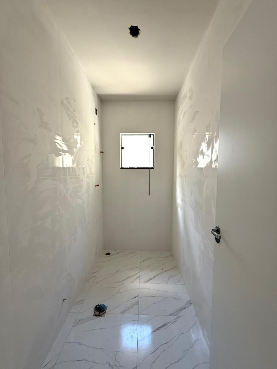 CASA COM PASSAGEM LATERAL POR 310 MIL — foto 7