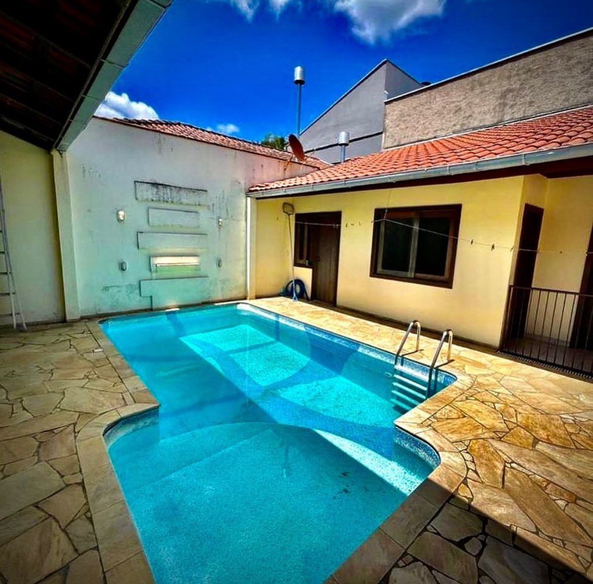 casa com piscina em Blumenau com 5 dormitorios, 196 metros de area construida e terreno com 377 metros — foto 3