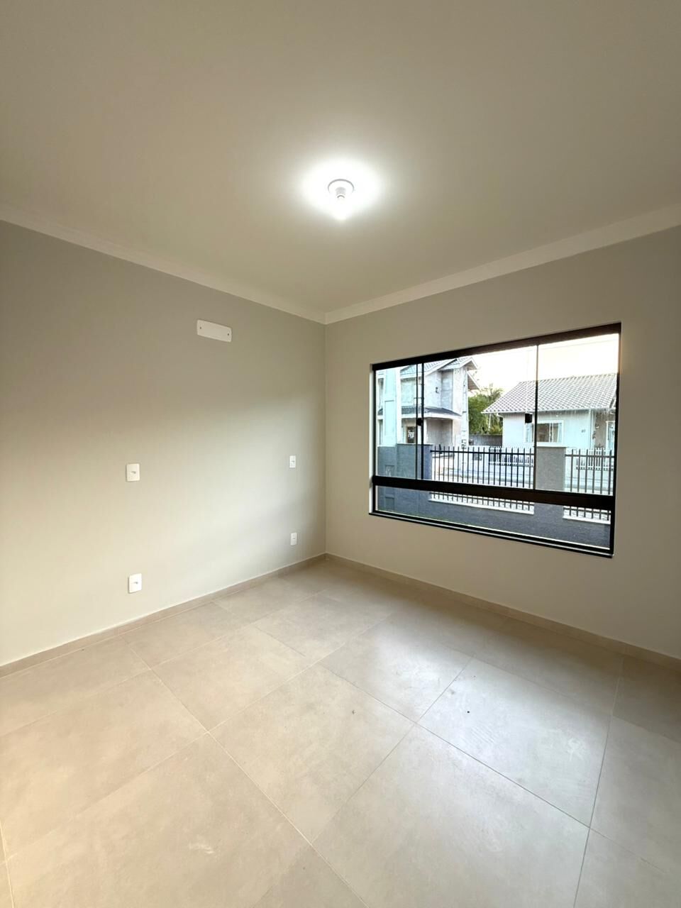 Casa Moderna com Terreno Amplo e Suíte no Bairro Warnow- Indaial! — foto 6